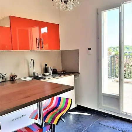 Apartment Avec Terrasse Entre Versailles Et Paris Marnes-la-Coquette